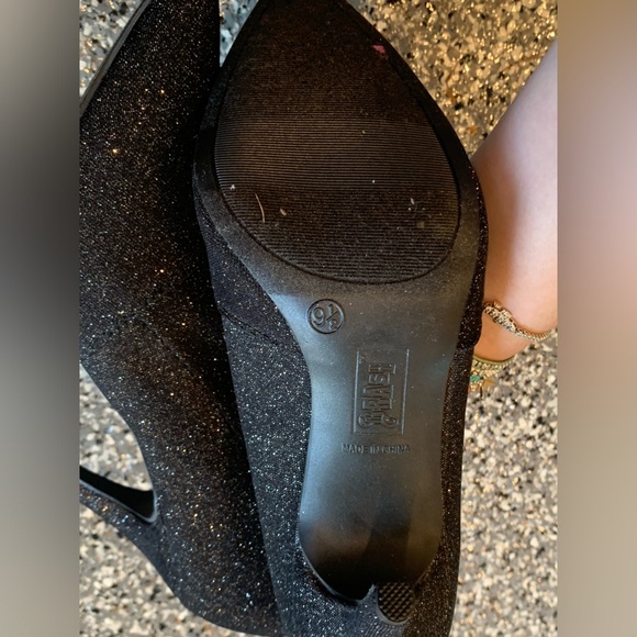 LIKE NEW BRASH HEELED BOOTIES - Picture 2 of 4